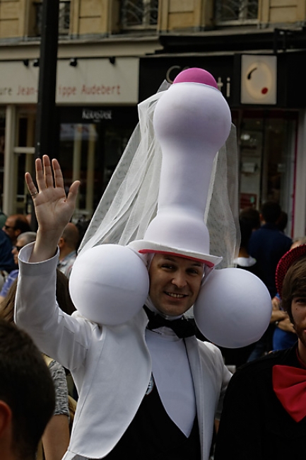 Gay pride Paris JUN13-197